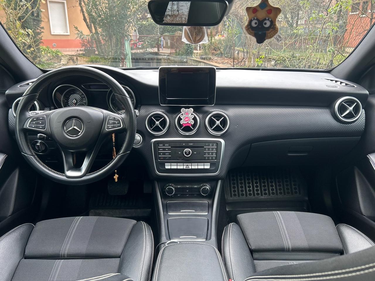 Mercedes-benz A 220 d Automatic 4Matic Premium