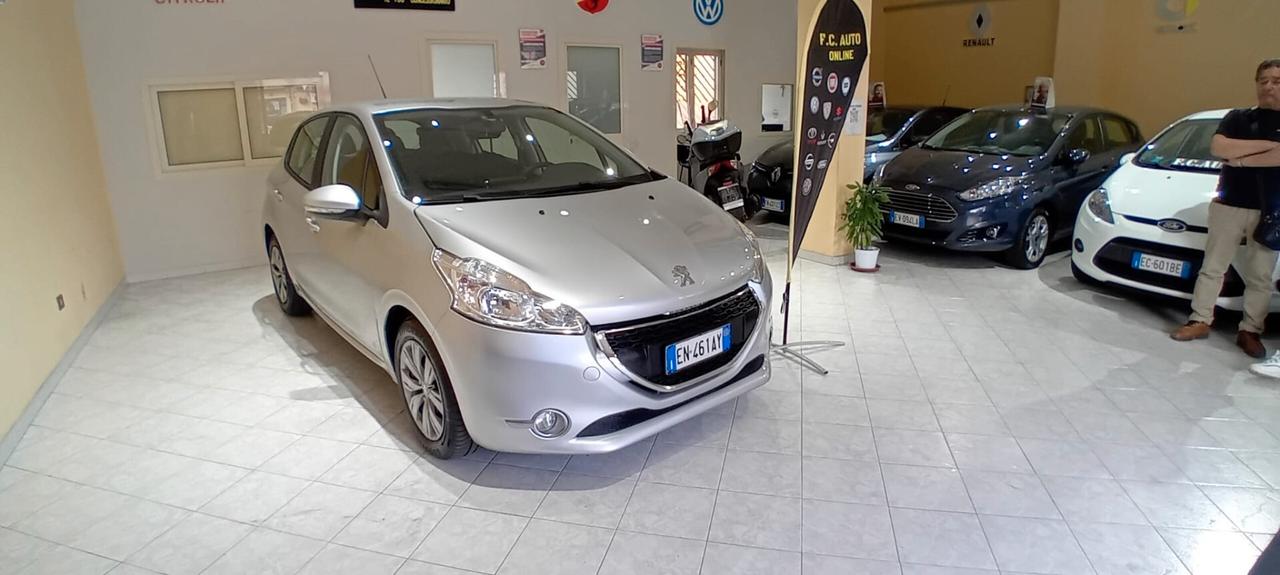 Peugeot 208 1.2 VTi 82 CV 5 porte Allure