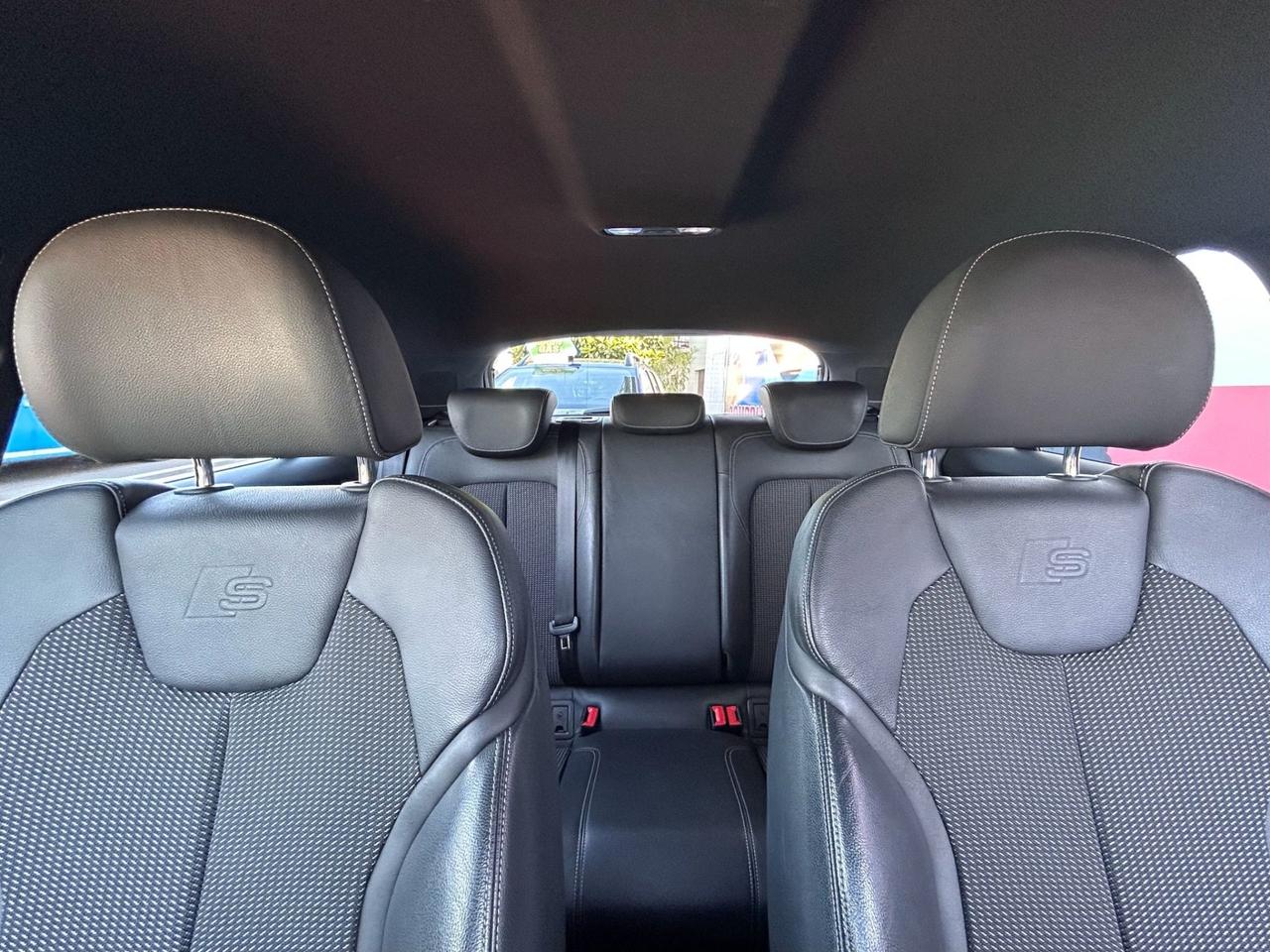 Audi Q2 30 TDI S line Edition