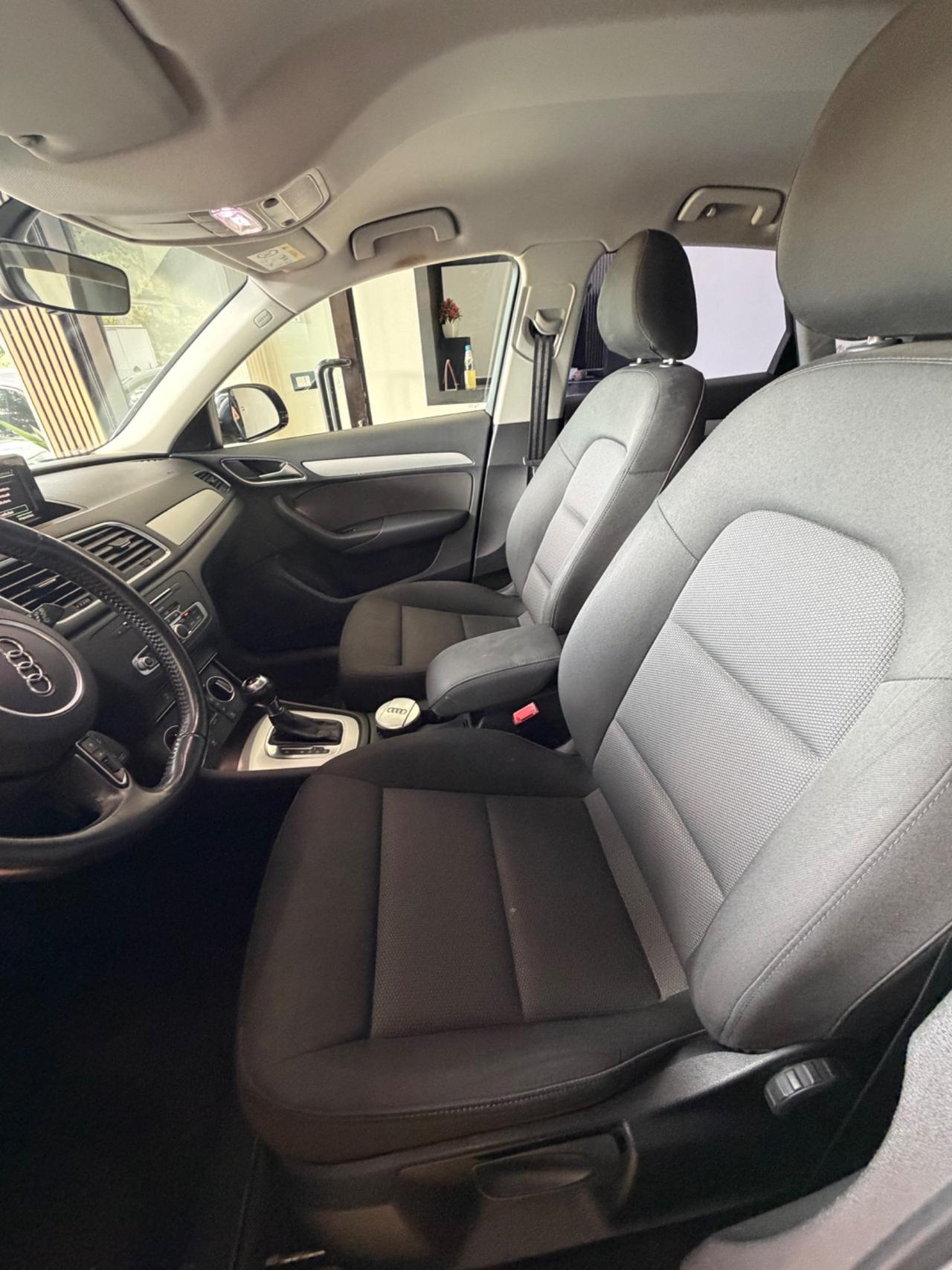 Audi Q3 2.0 TDI 120 CV S tronic Business