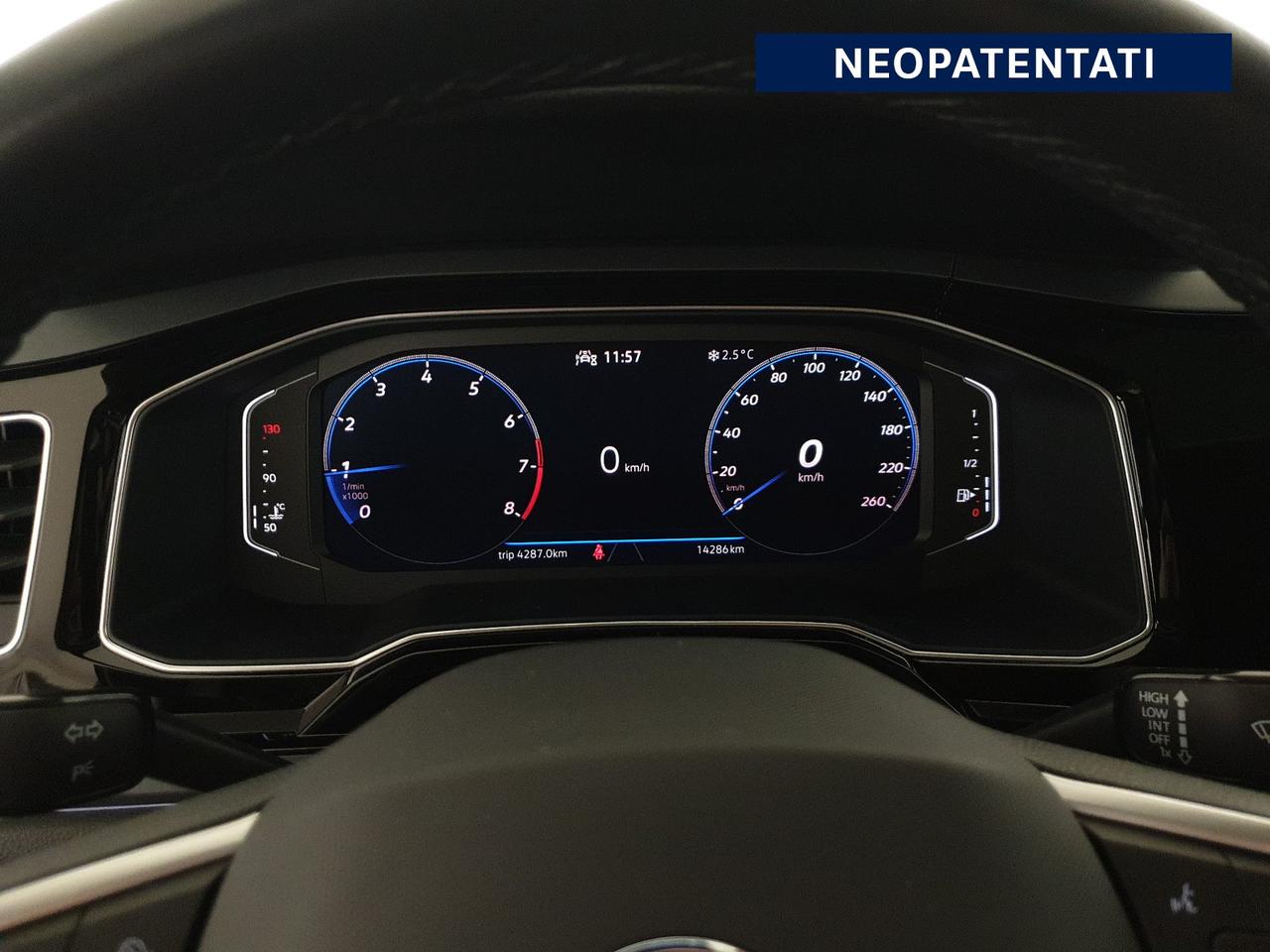 Volkswagen Taigo 1.0 tsi r-line 110cv