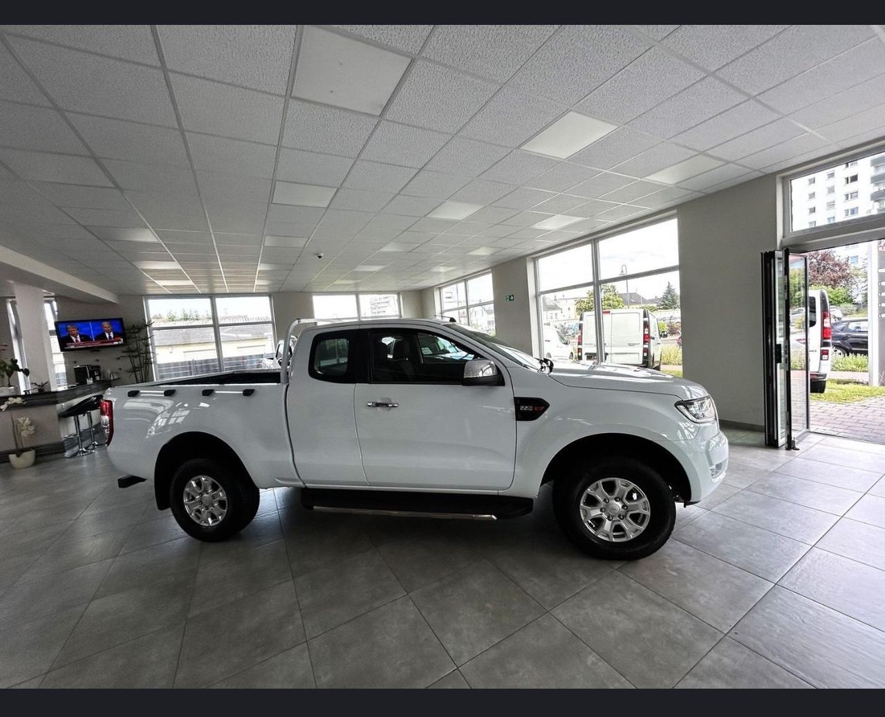 Ford Ranger 2.2 TDCi Super Cab XLT 4pt. Cambio Automatico