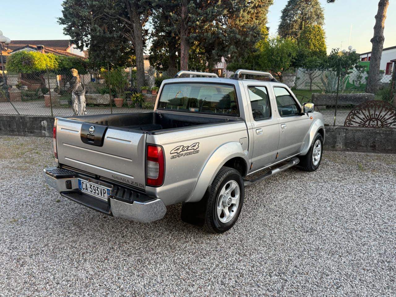Nissan Pick Up Pick-up 2.5 TD 4 porte Double Cab Navara