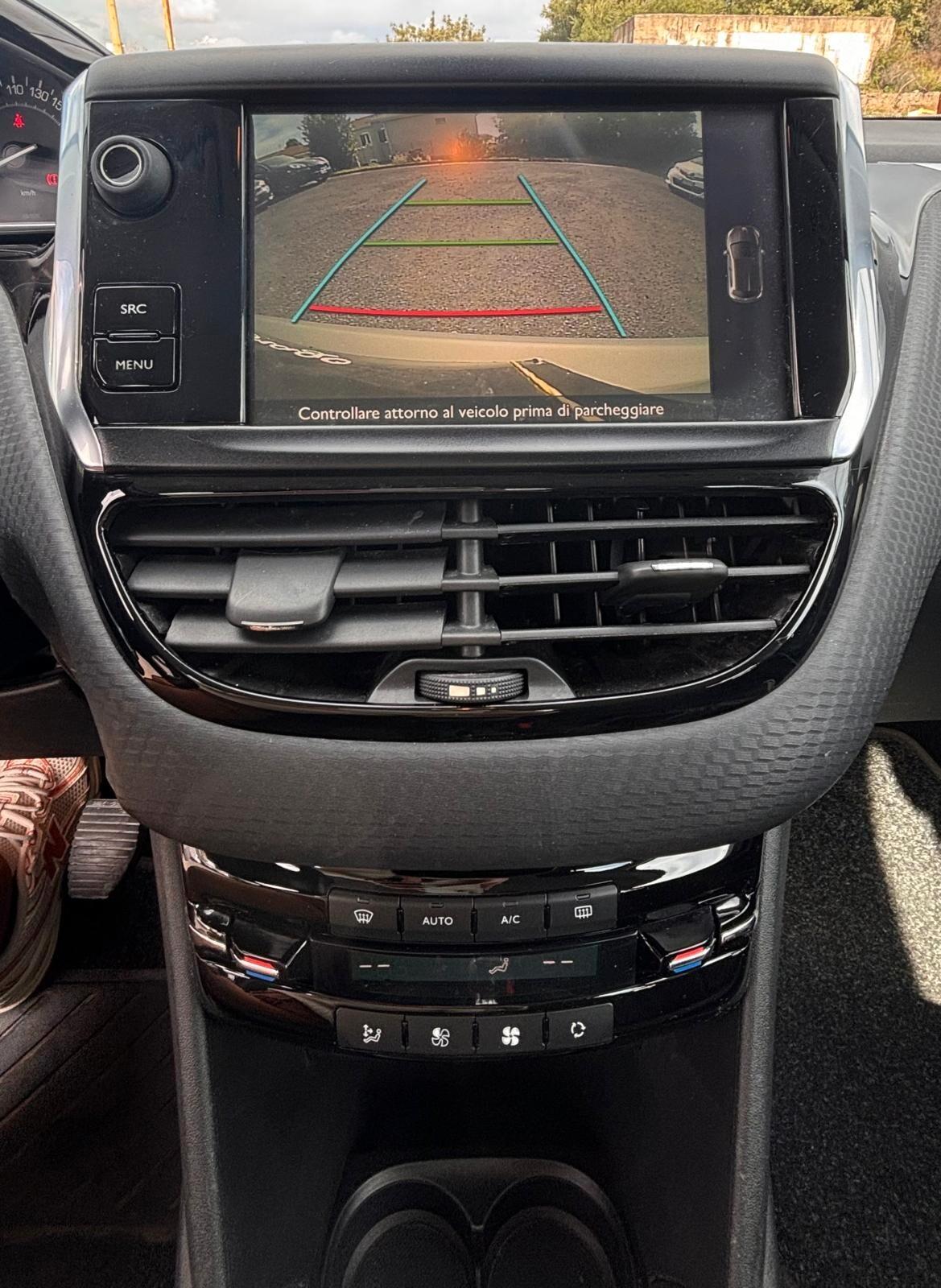 Peugeot 208 BlueHDi 100 5 porte Allure