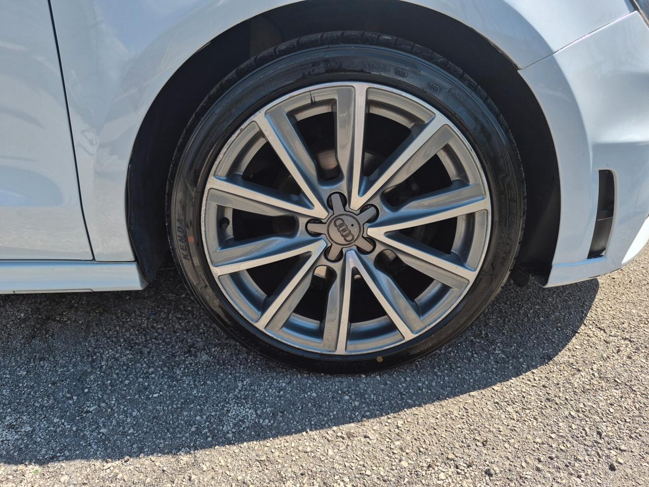 Audi A1 SPB 1.2 TFSI S line edition