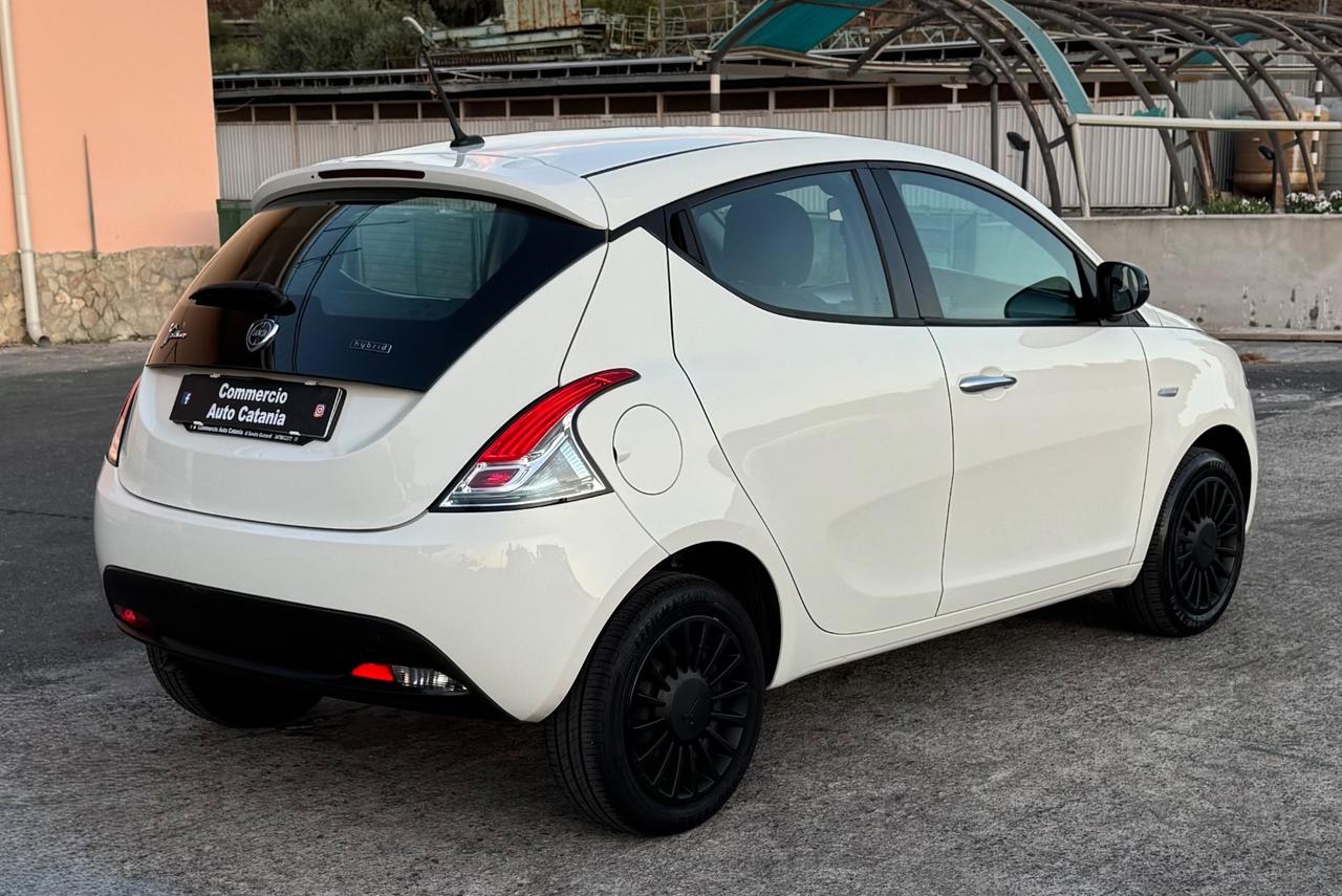 Lancia Ypsilon 1.0 hybrid SOLO 23.000 KM CERTIFICATI