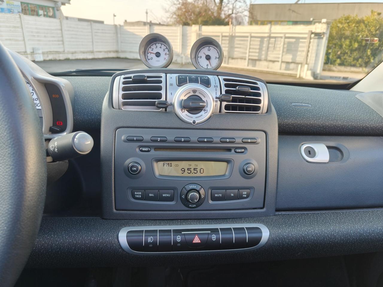 Smart ForTwo 1000 52 kW MHD cabrio pure