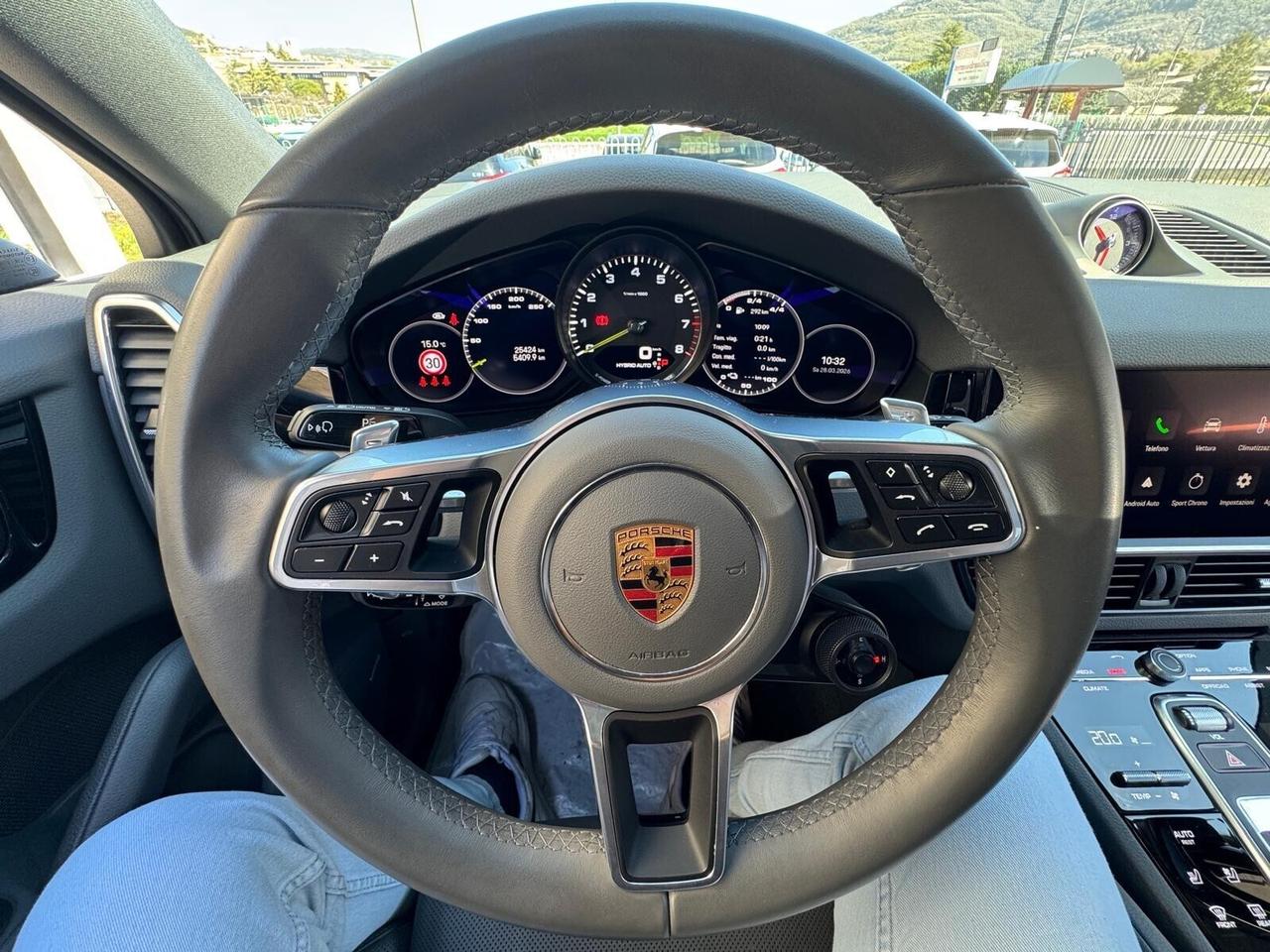 Porsche Cayenne Coupé 3.0 V6 E-Hybrid Platinum Edition