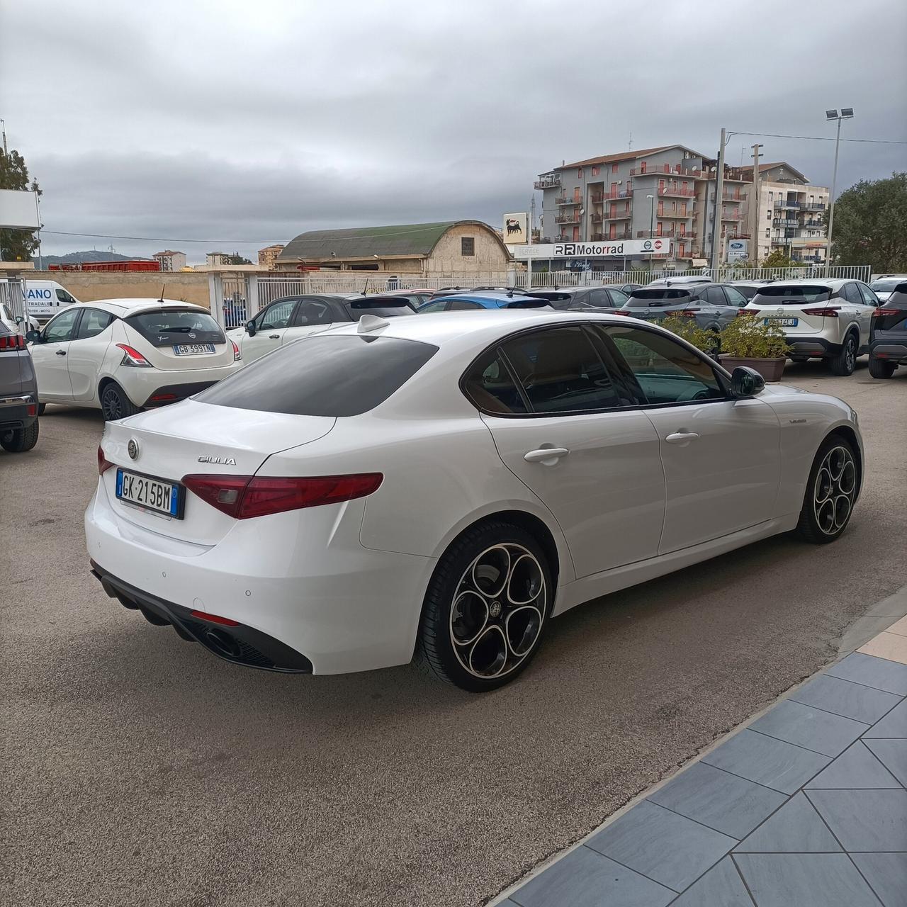 Alfa Romeo Giulia 2.2 Turbodiesel 210 CV AT8 AWD Q4 Veloce