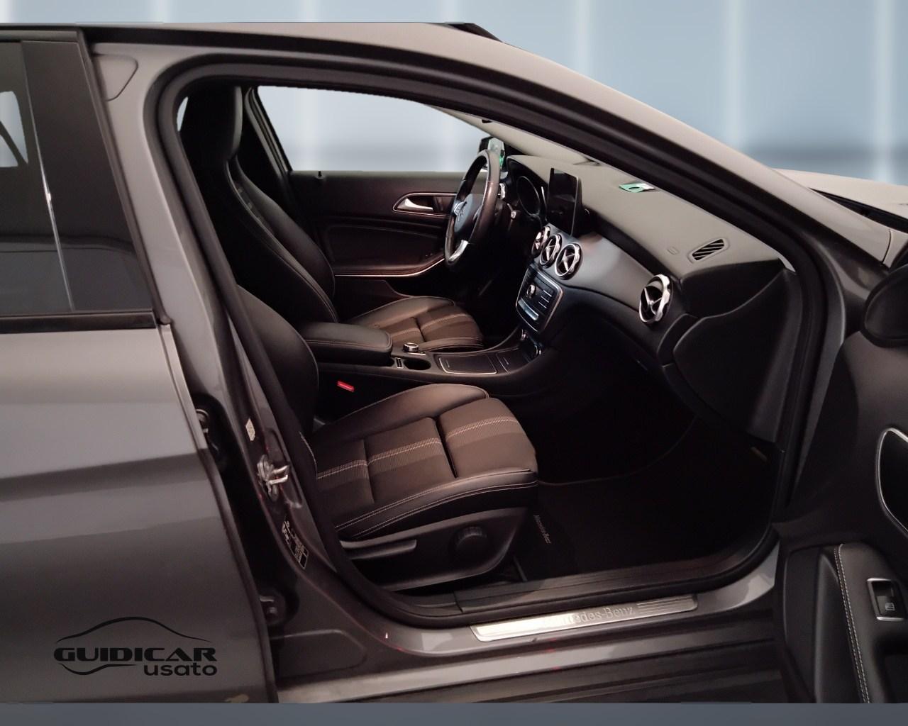 Mercedes-Benz GLA-X156 2017 - GLA 200 d Sport auto
