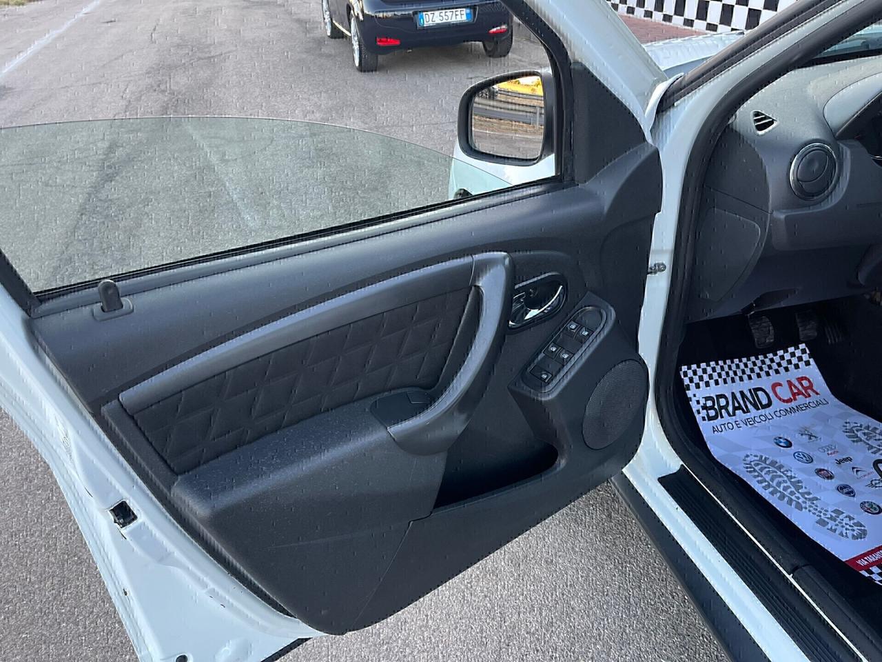 Dacia Duster 1.6 GPL Lauréate Unipro 2015