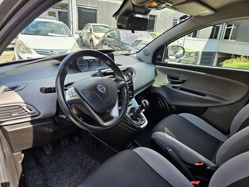 Lancia Ypsilon Ypsilon 1.2 8v Silver 69cv