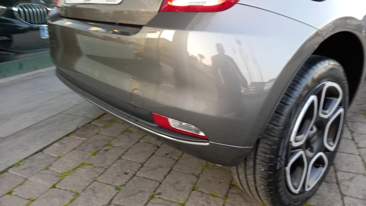 Fiat 500 1.0 Hybrid Club 70 cv