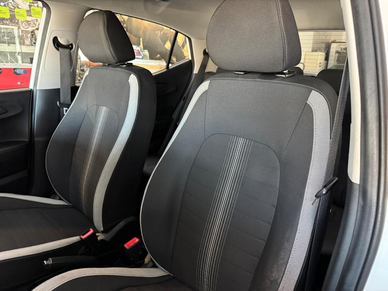 Hyundai i10 1.0 MPI Tech A/T PARI AL NUOVO FULL OPTIONAL