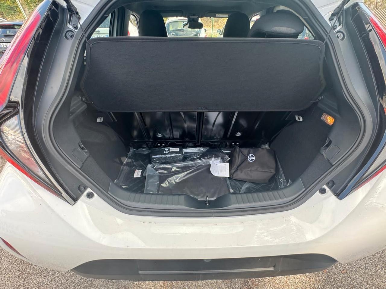 Toyota Aygo X 1.0 VVT-i 72CV 5 porte Active
