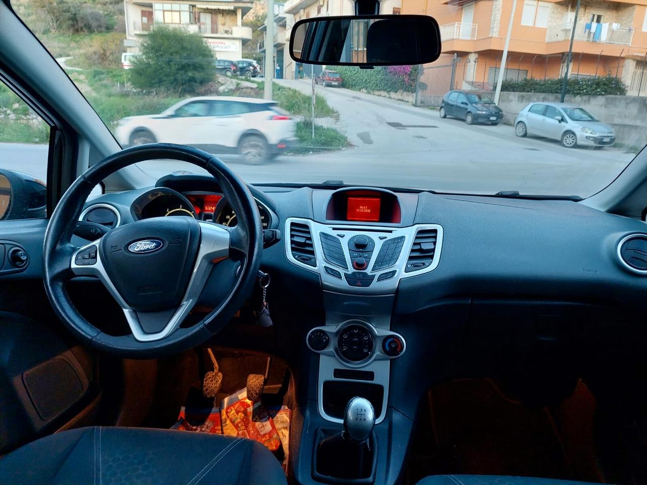 Ford Fiesta 1.4 TDCi 68CV 5 porte Titanium