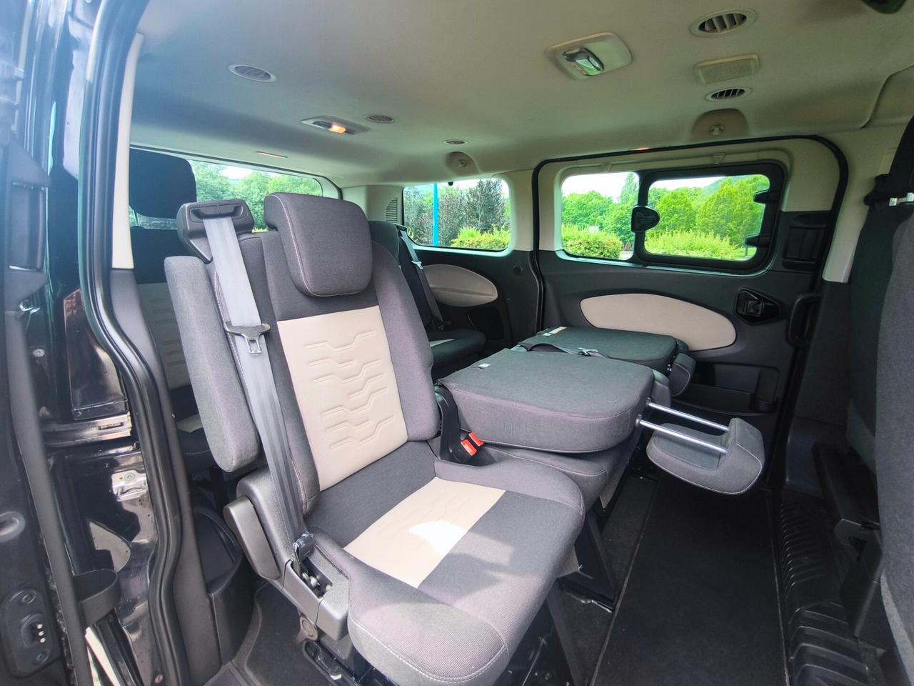 FORD TOURNEO CUSTOM 2,2 TDCI 155CV- TITANIUM- 8 POSTI