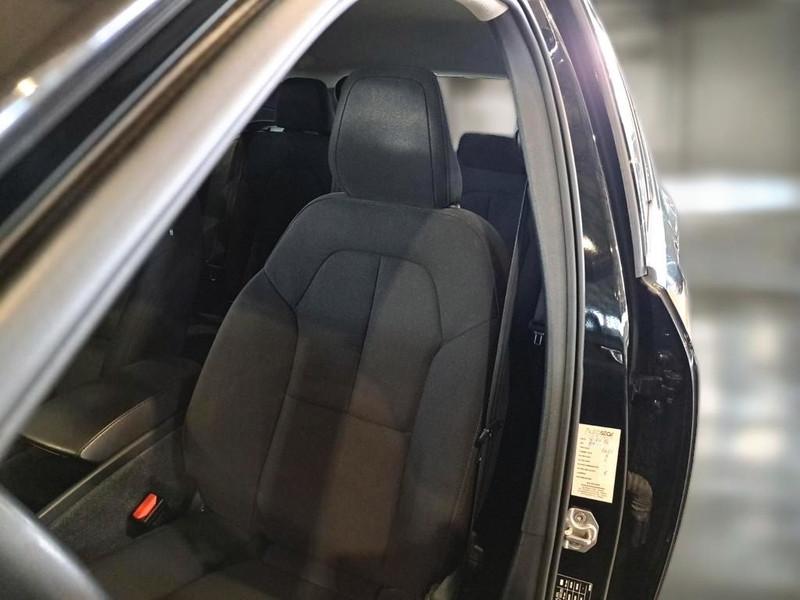 VOLVO XC40 T2 automatico Business