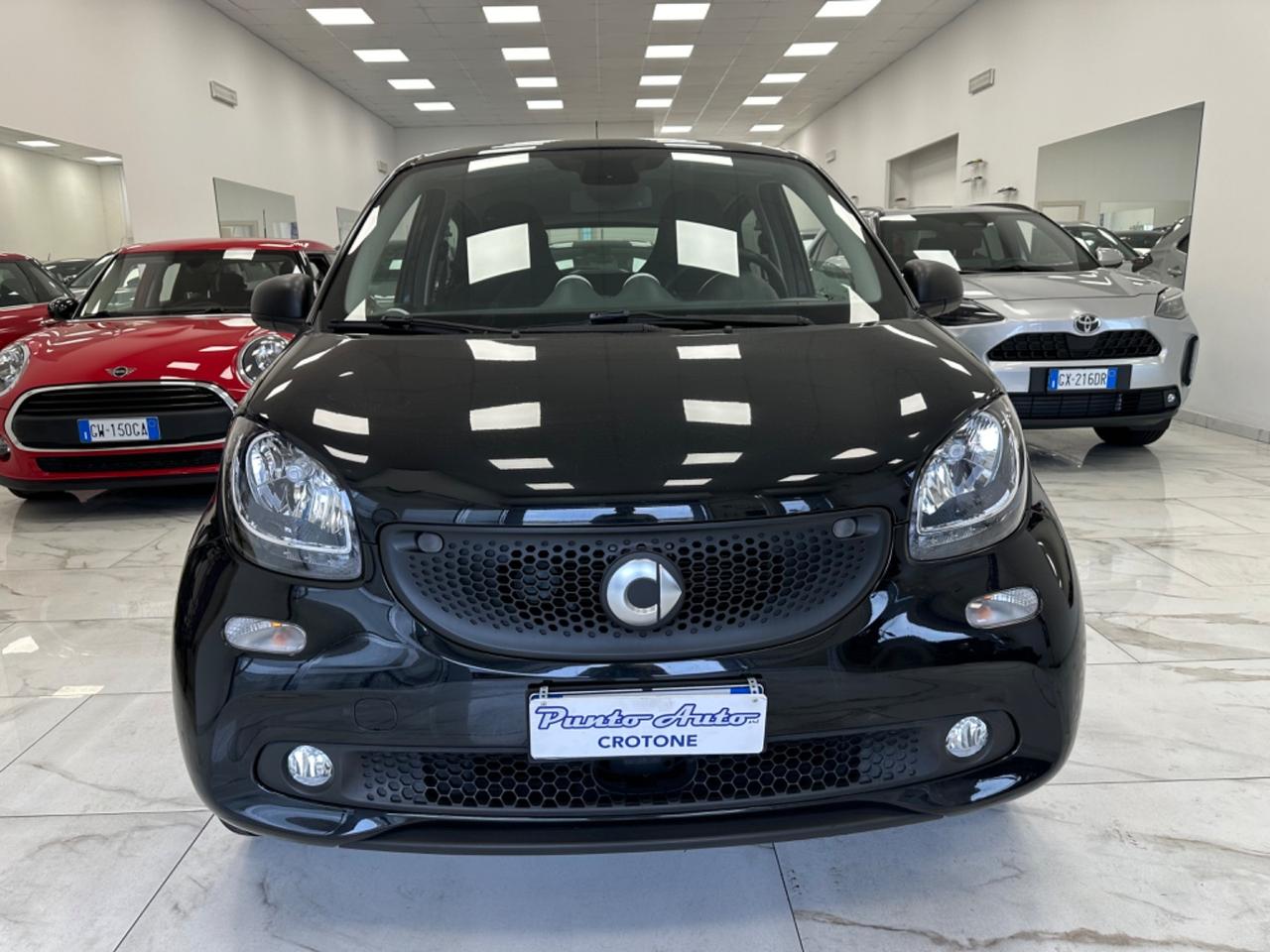 Smart ForFour 70 1.0 twinamic Youngster