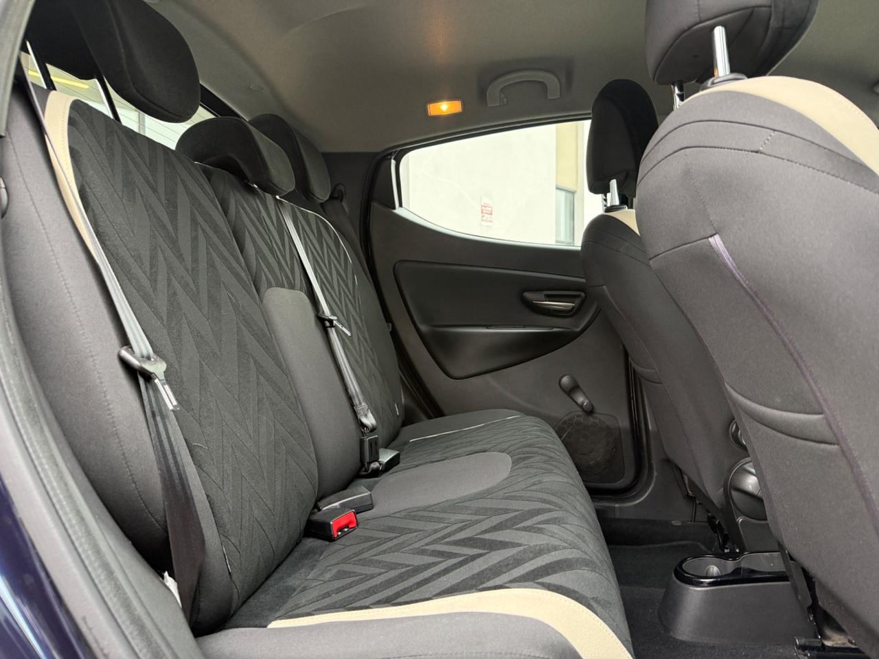 Lancia Ypsilon 1.2 69 CV 5 porte GPL Ecochic Gold