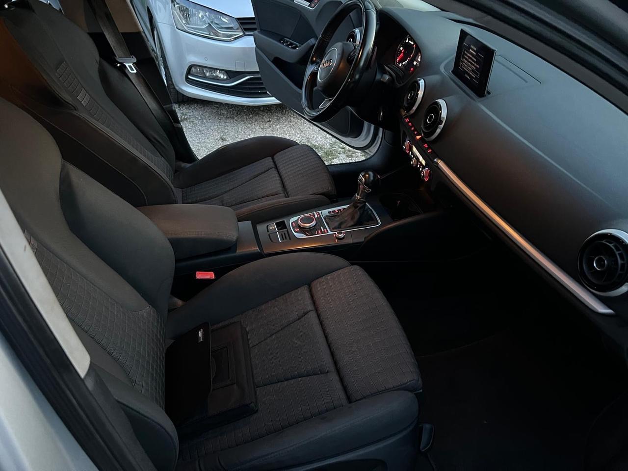 Audi A3 1.6 TDI S tronic Young