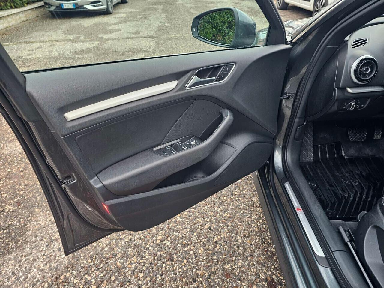 Audi A3 SPB 2.0 TDI 184 CV clean diesel quattro S tronic Ambition