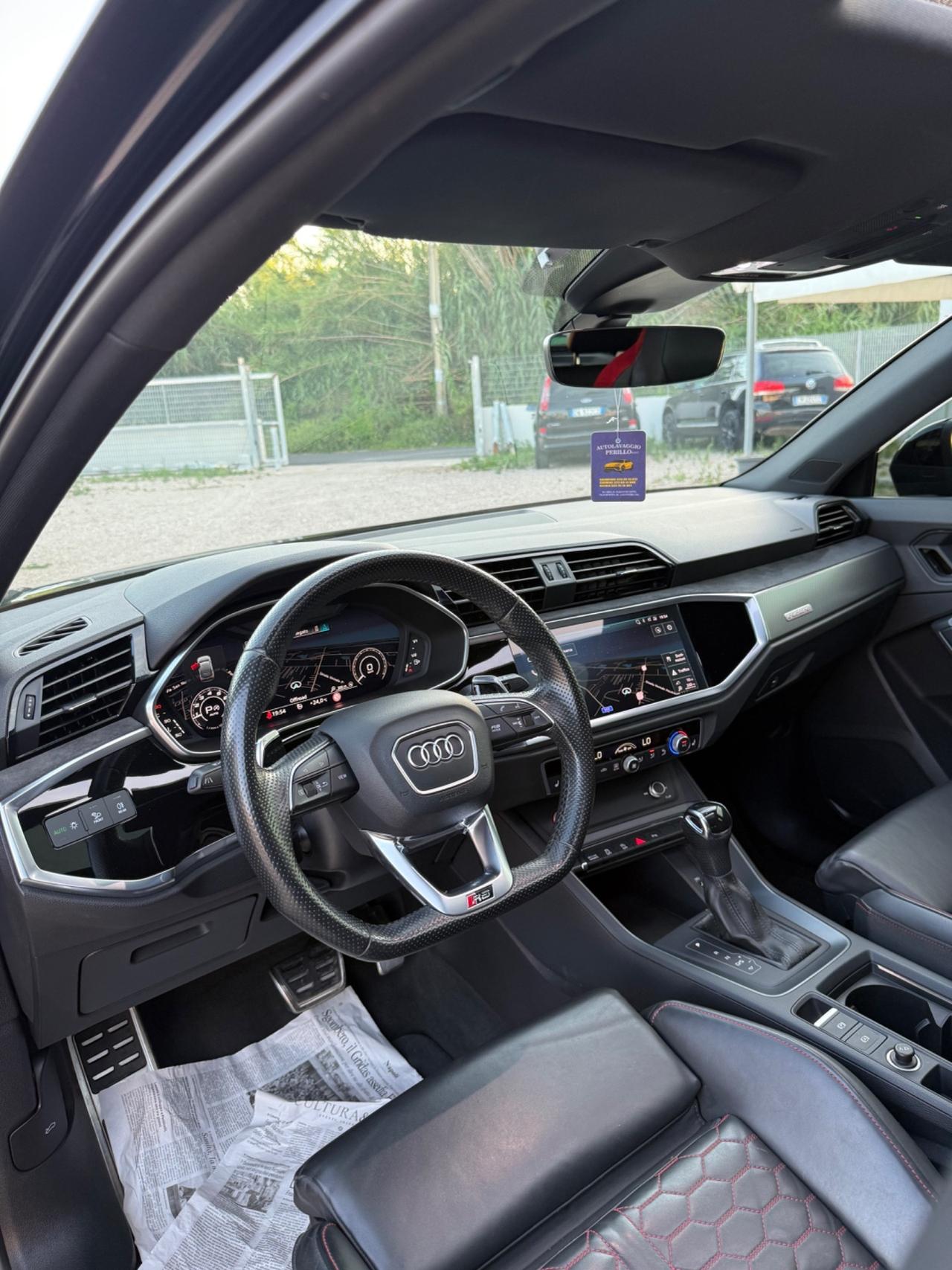 Audi Q3 RS SPB quattro S tronic