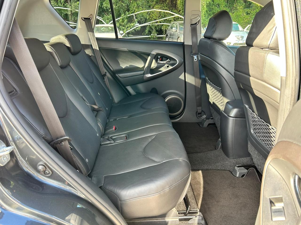TOYOTA RAV4 2.2 D-CAT UNICO PROP. LUXURY TOP
