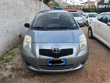 Toyota Yaris 1.0 3 porte