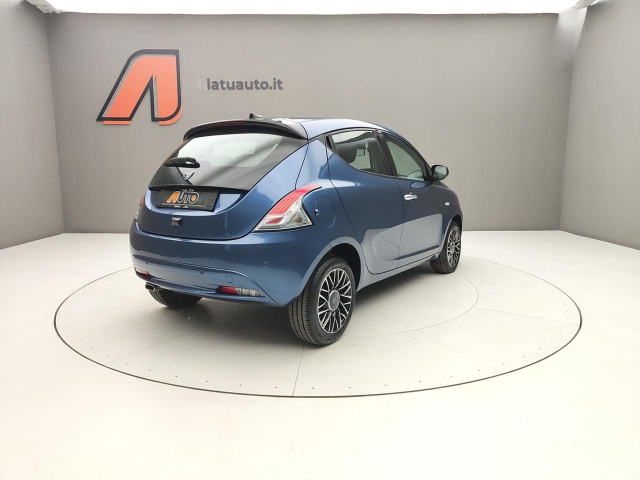LANCIA Ypsilon III 2021 1.0 70CV HYBRID PLATINO