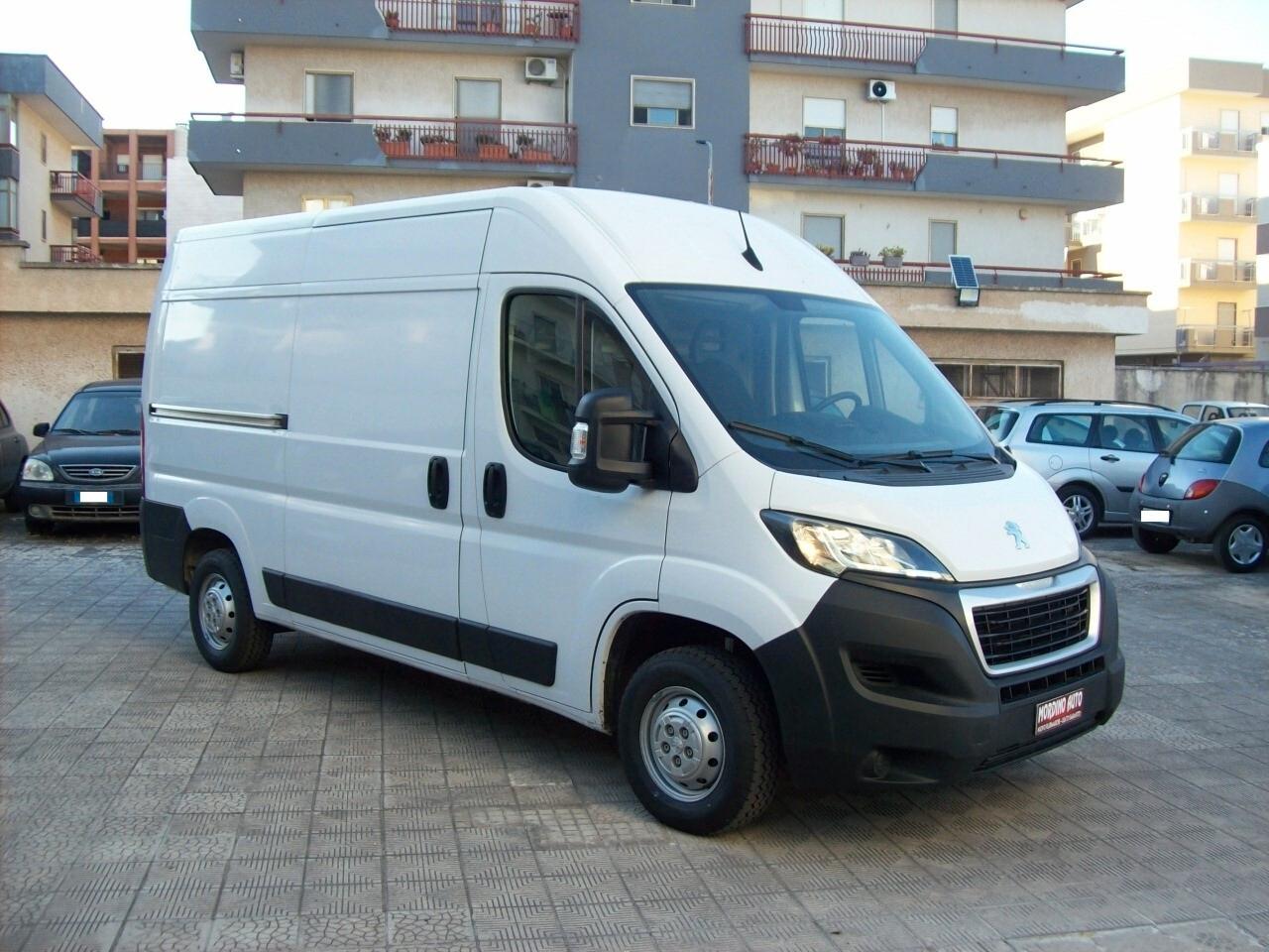 Peugeot Boxer 333 L2H2 2.2 BlueHDi 140CV