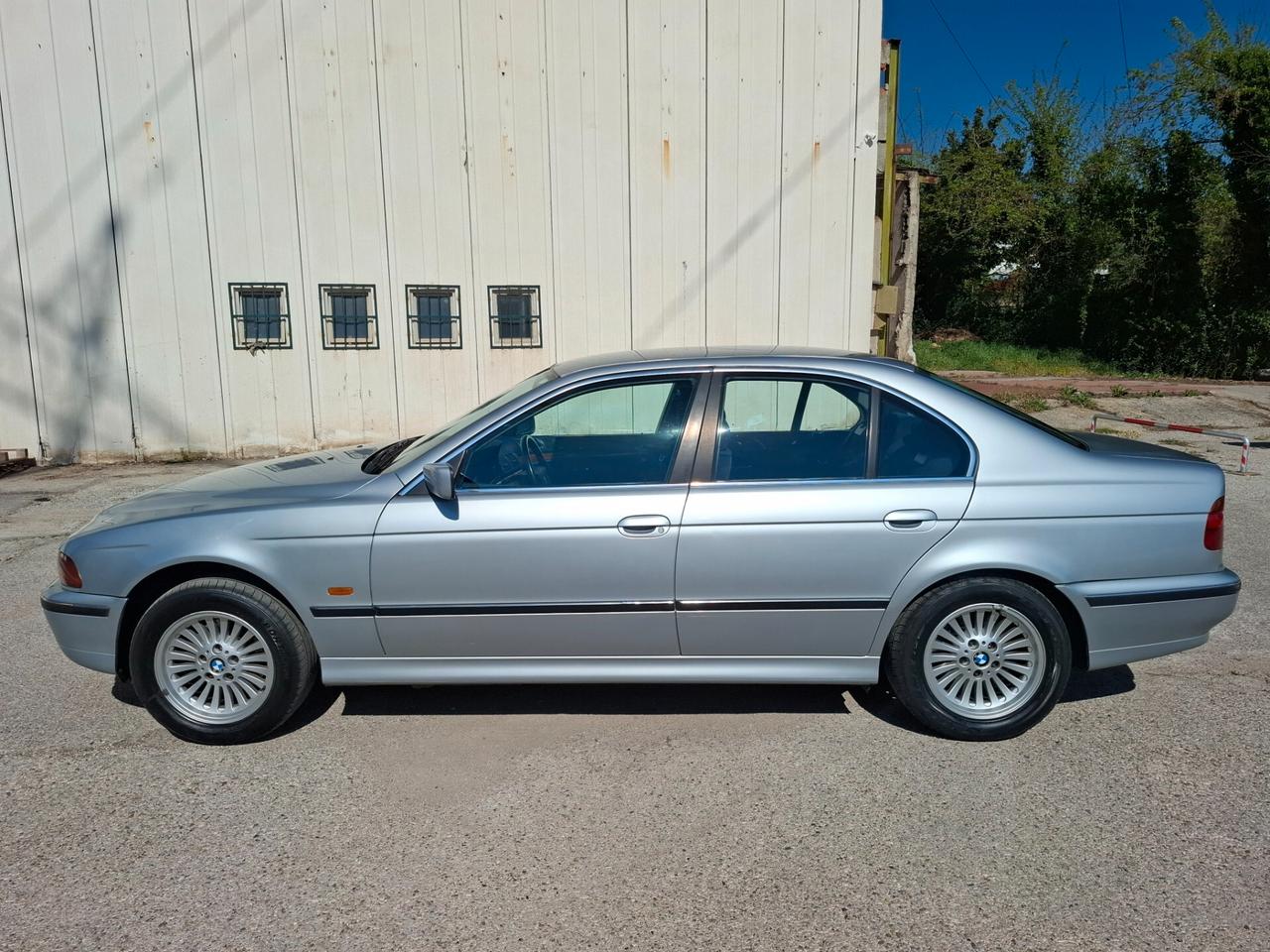 Bmw 520i 24V e39