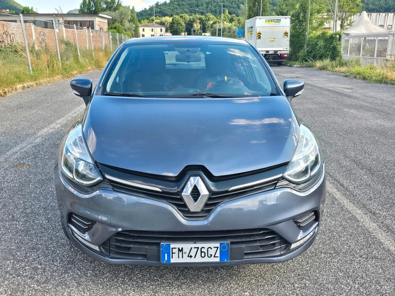 Renault Clio dCi 8V 75 CV 5 porte Duel