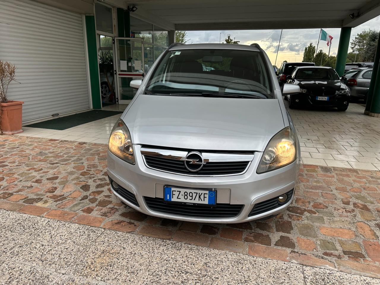 Opel Zafira 1.9 CDTI 120CV 7 POSTI AUT. (12 RATE)