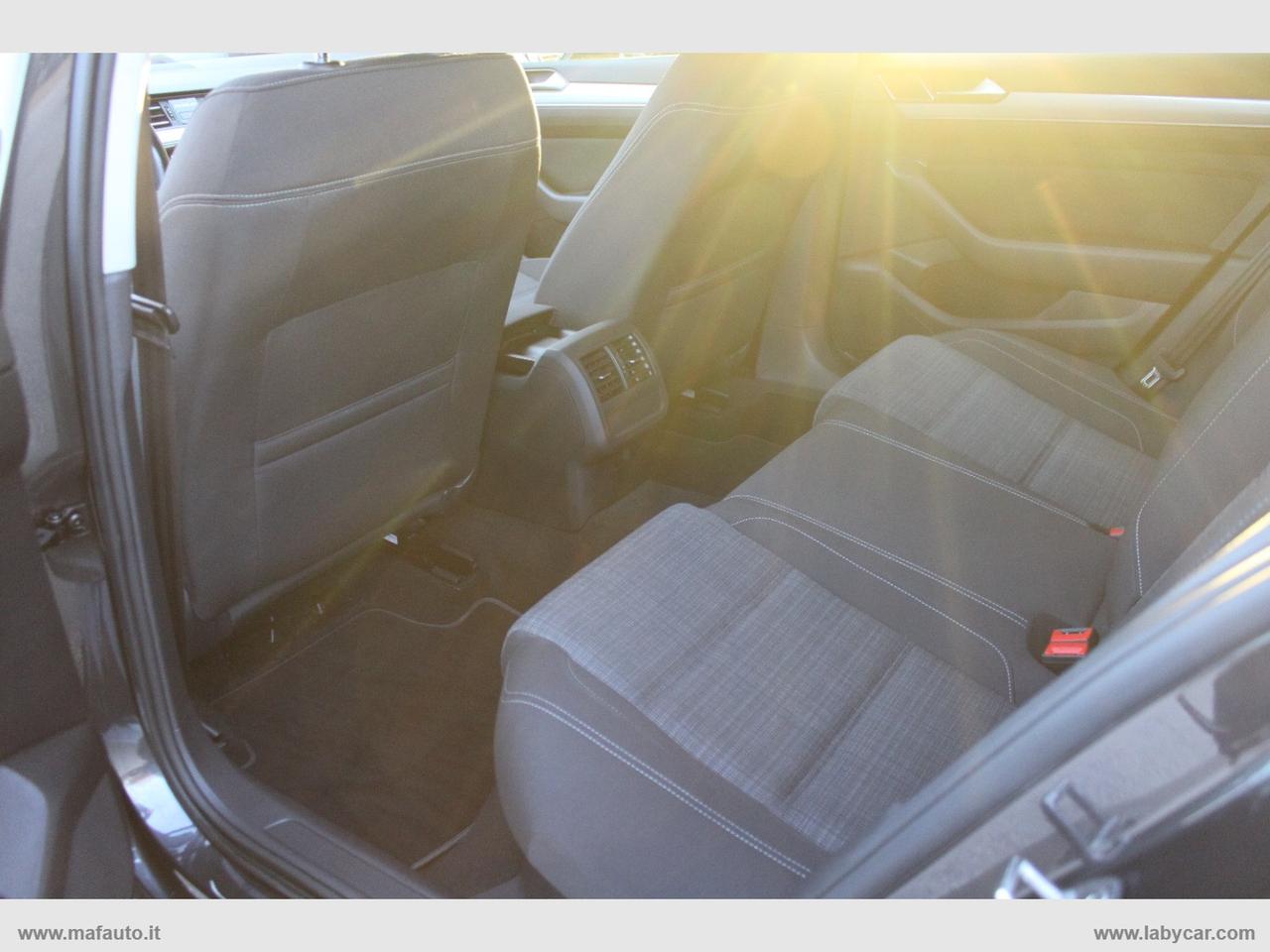 VOLKSWAGEN Passat Var. 2.0 TDI EVO DSG Business