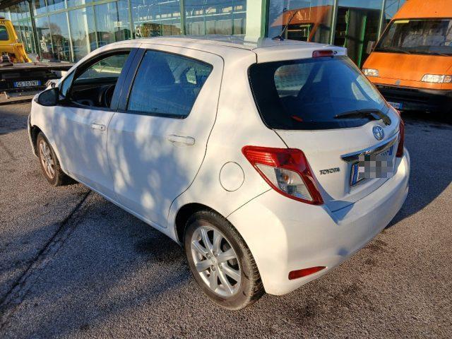 TOYOTA Yaris 1.0 5 porte