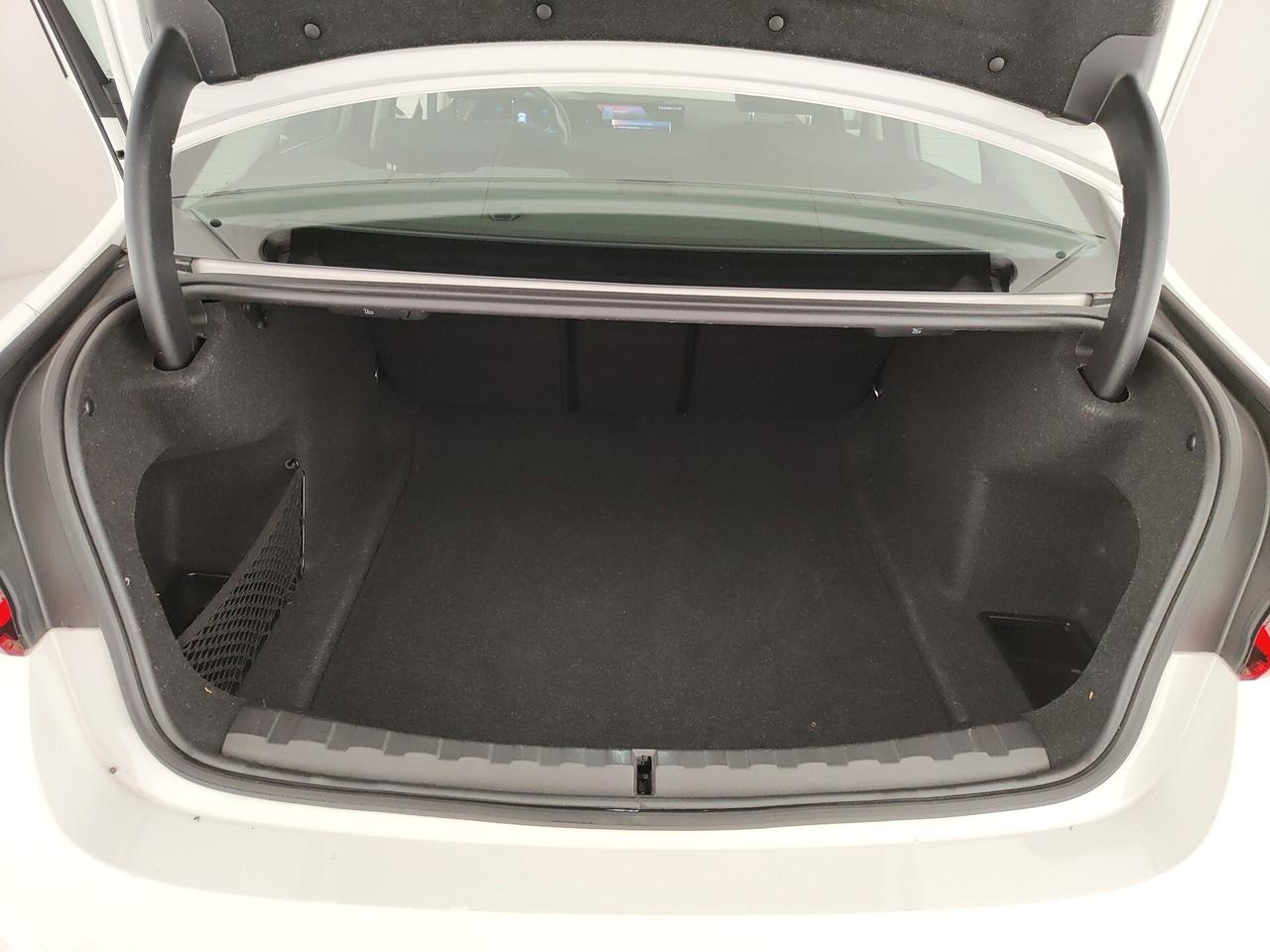Bmw 318D 48V BUSINESS ADVANTAGE AUTO