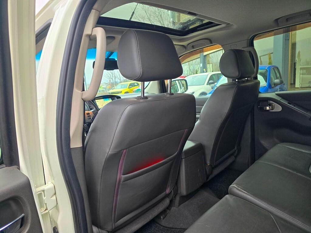 Nissan Navara 3.0 dCi V6 231CV "LE"