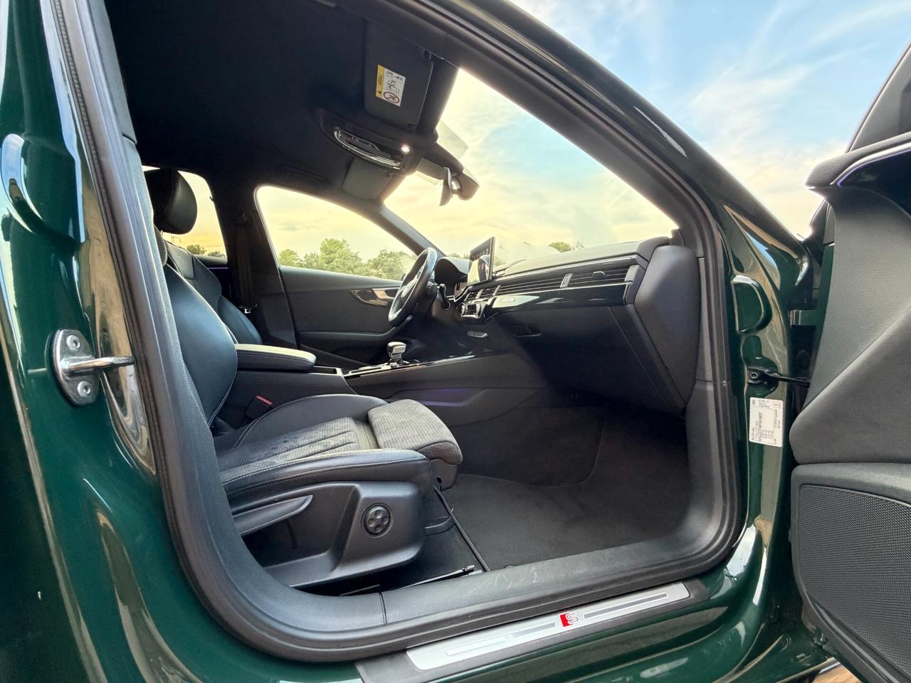 Audi A4 Avant S-LINE/2.0 TDI MHEV 204 CV/19"/IVA ESPOSTA