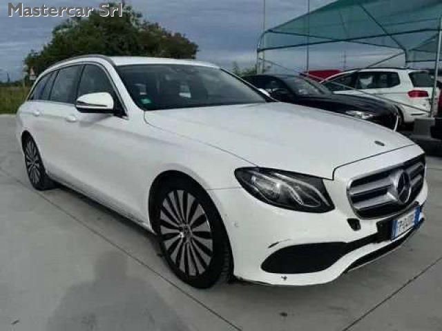 MERCEDES-BENZ E 220 d 194cv SW Sport auto Cruise Adattivo - FP040RE