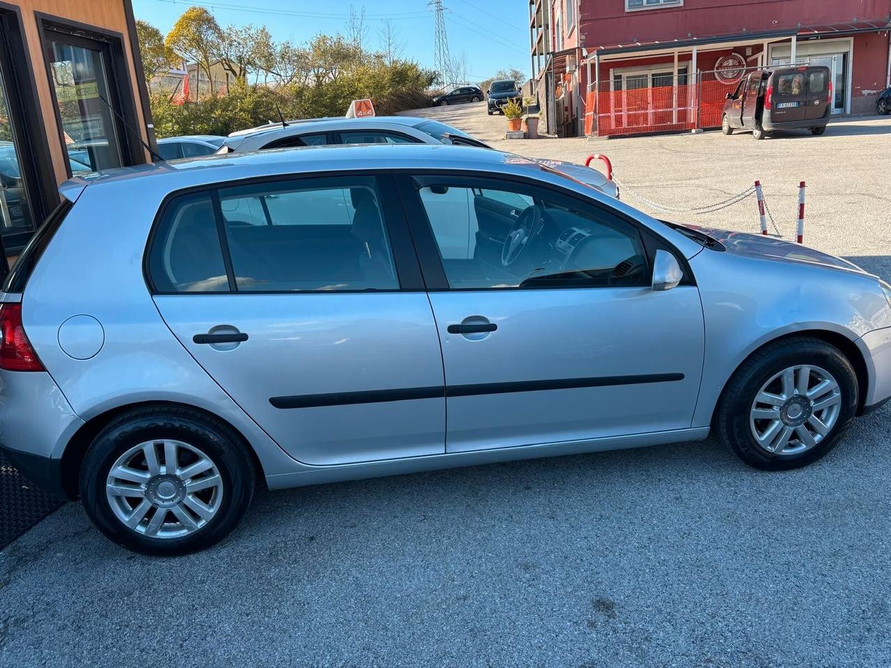 Volkswagen Golf 1.9 TDI 5p. Comfortline