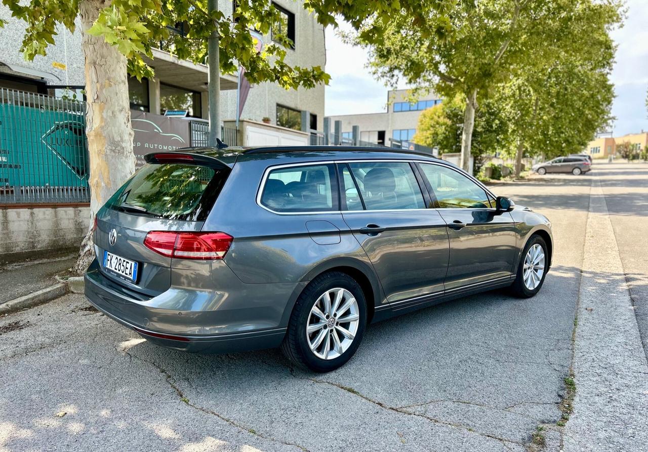 Volkswagen Passat Variant 1.6 TDI SCR DSG Business BMT - APPENA TAGLIANDATA !