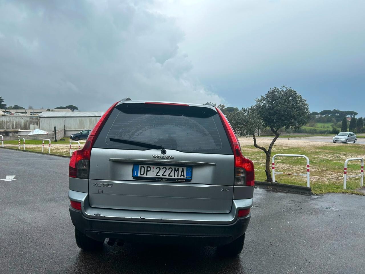 Volvo XC 90 XC90 2.4 D5 185 CV aut. AWD Executive OTTIMO STATO