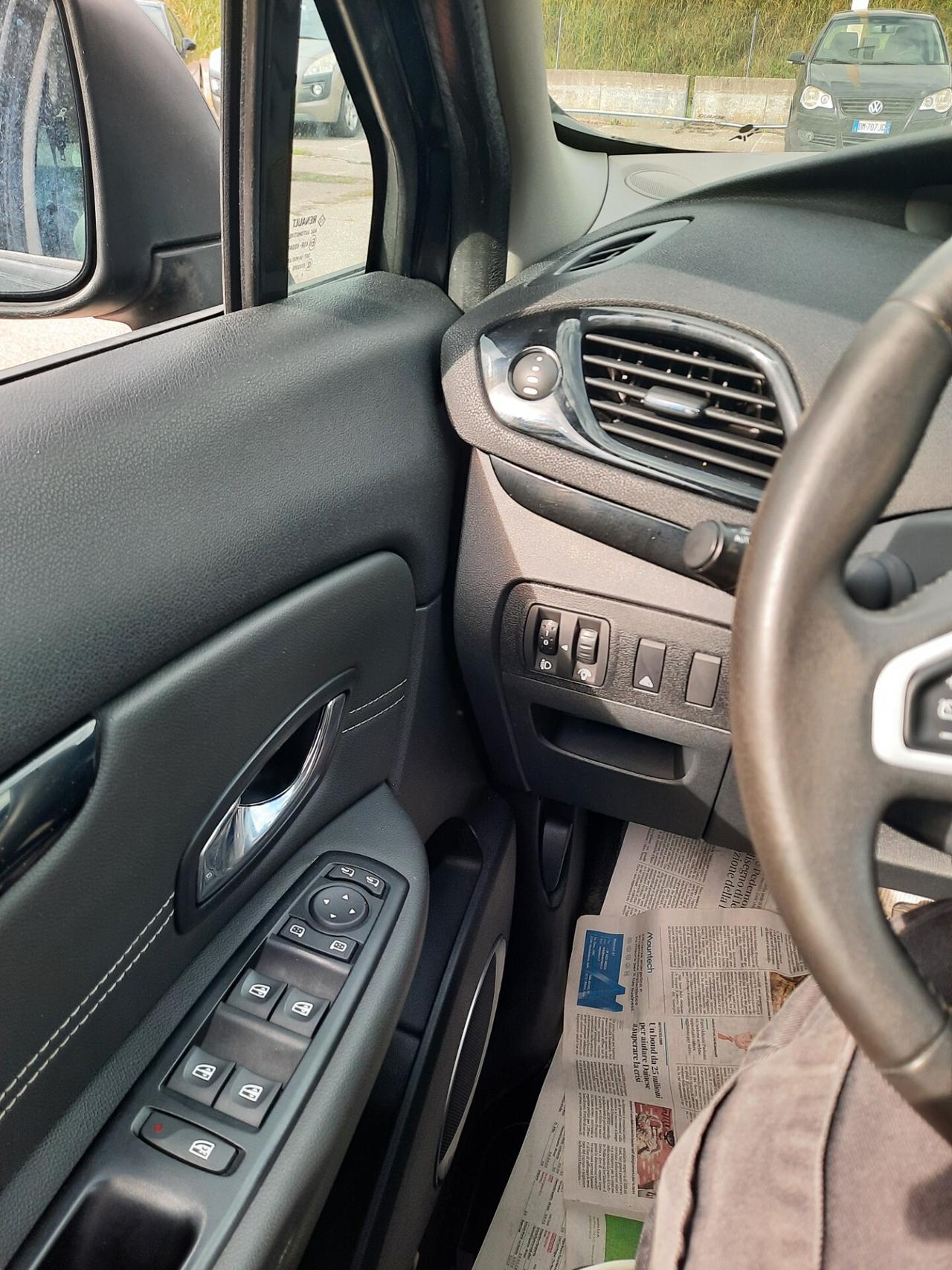 Renault Scenic Scénic XMod 1.5 dCi 110CV UNICO.PRO