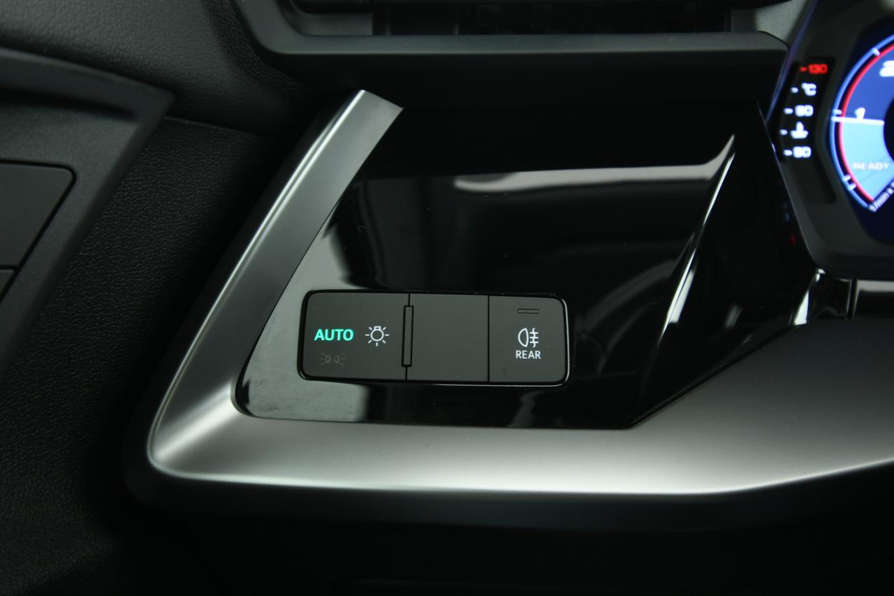 AUDI A3 Sportback 35 2.0 tdi Business Advanced ACC+APP CONNECT