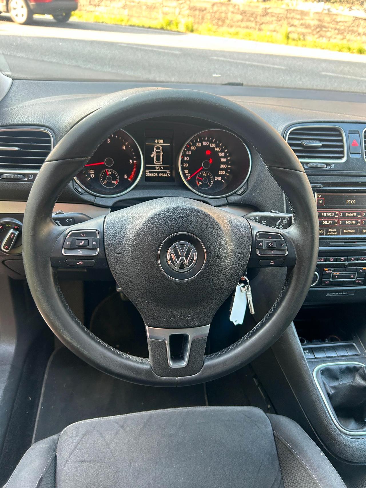 VOLKSWAGEN GOLF 2.0 TDI 2.0 TDI HIGHLINE 5PORTE