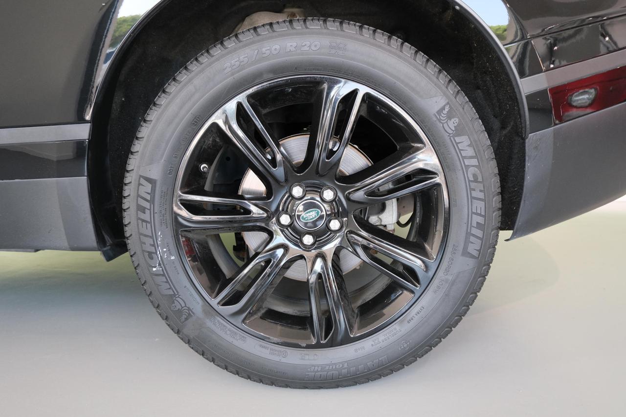 Land Rover Range Rover Velar 2.0 i4 R-Dynamic HSE 240cv auto