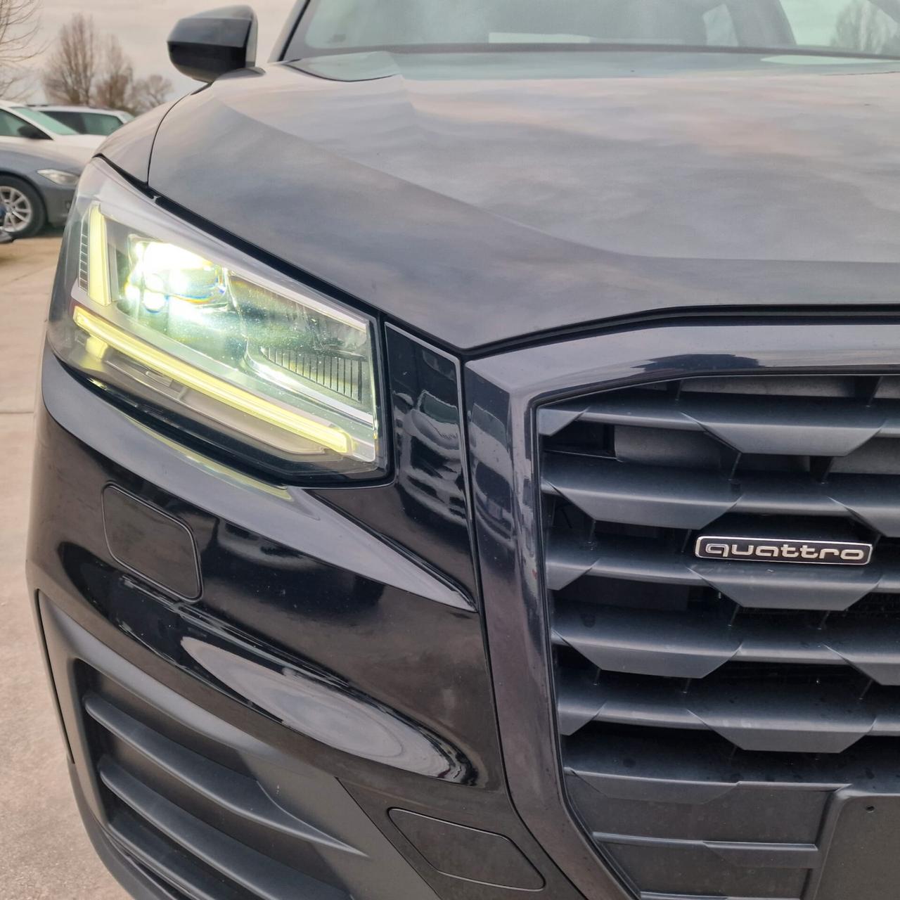 Audi Q2 35 TDI quattro S tronic TOTAL BLACK