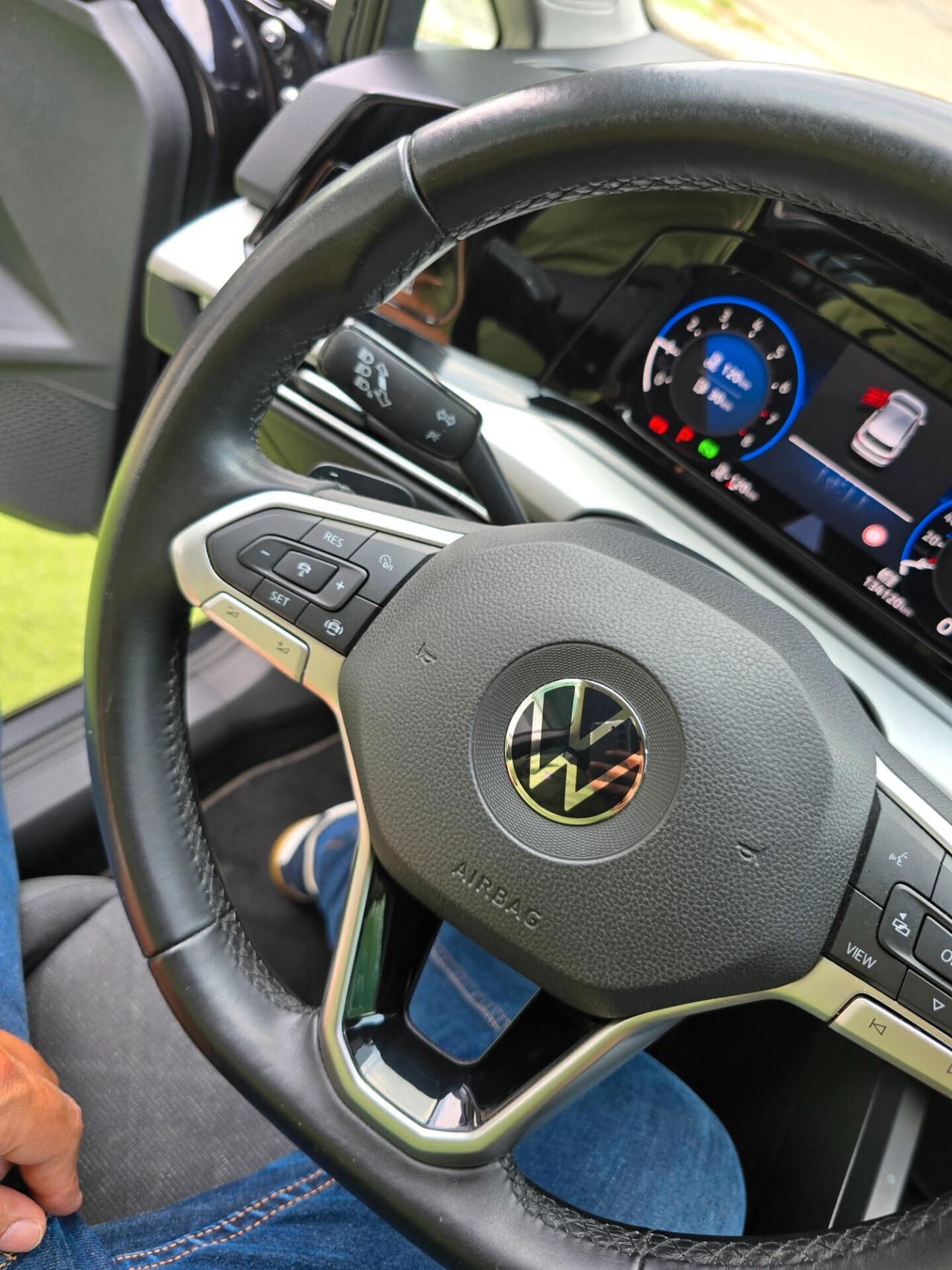 Volkswagen Golf 1.5BZ/METANO 131CV DSG -2021