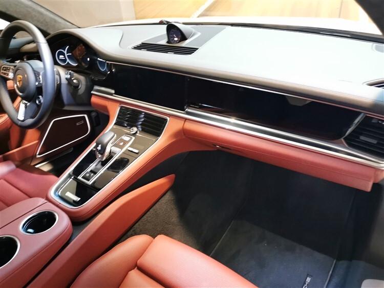 Porsche Panamera 4.0 Turbo